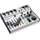 Behringer FLOW 8 Keverőpult Silver