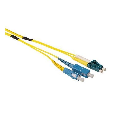 ACT Singlemode 9/125 OS2 duplex ruggedized fiber cable with LC en SC connectors 50m Yellow