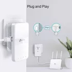 TP-Link TL-WPA7617 AV1000 Gigabit Passthrough Powerline Adapter